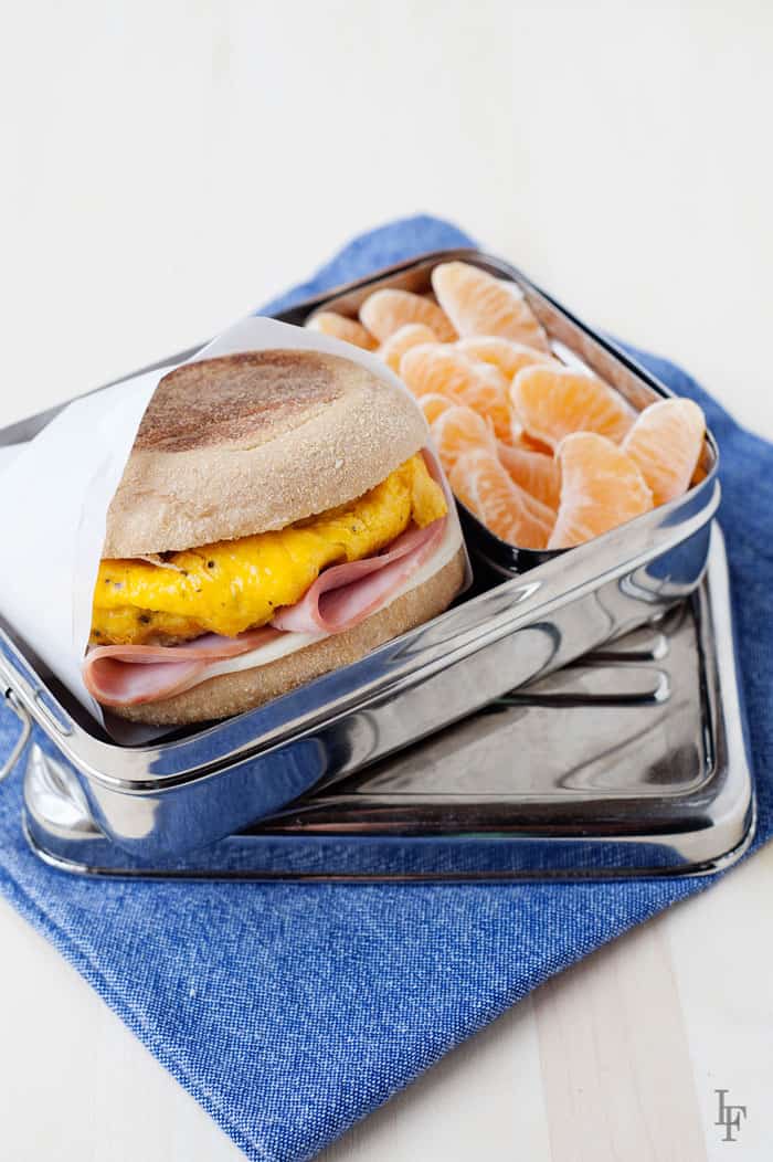 El McMuffin ahora casero. Haz tu version sin gluten , tu embutido y queso favorito y listo para llevar!