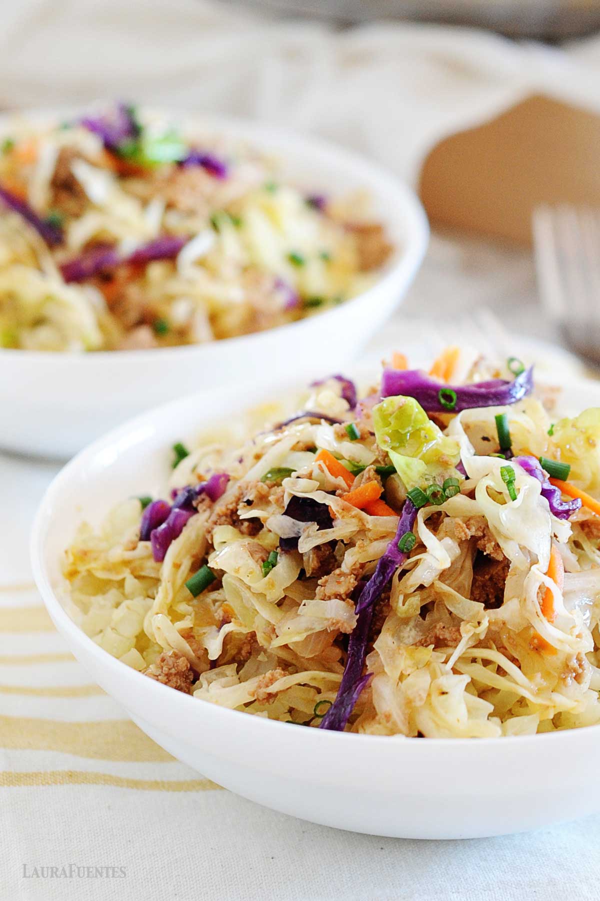 Recipiente con repollo salteado