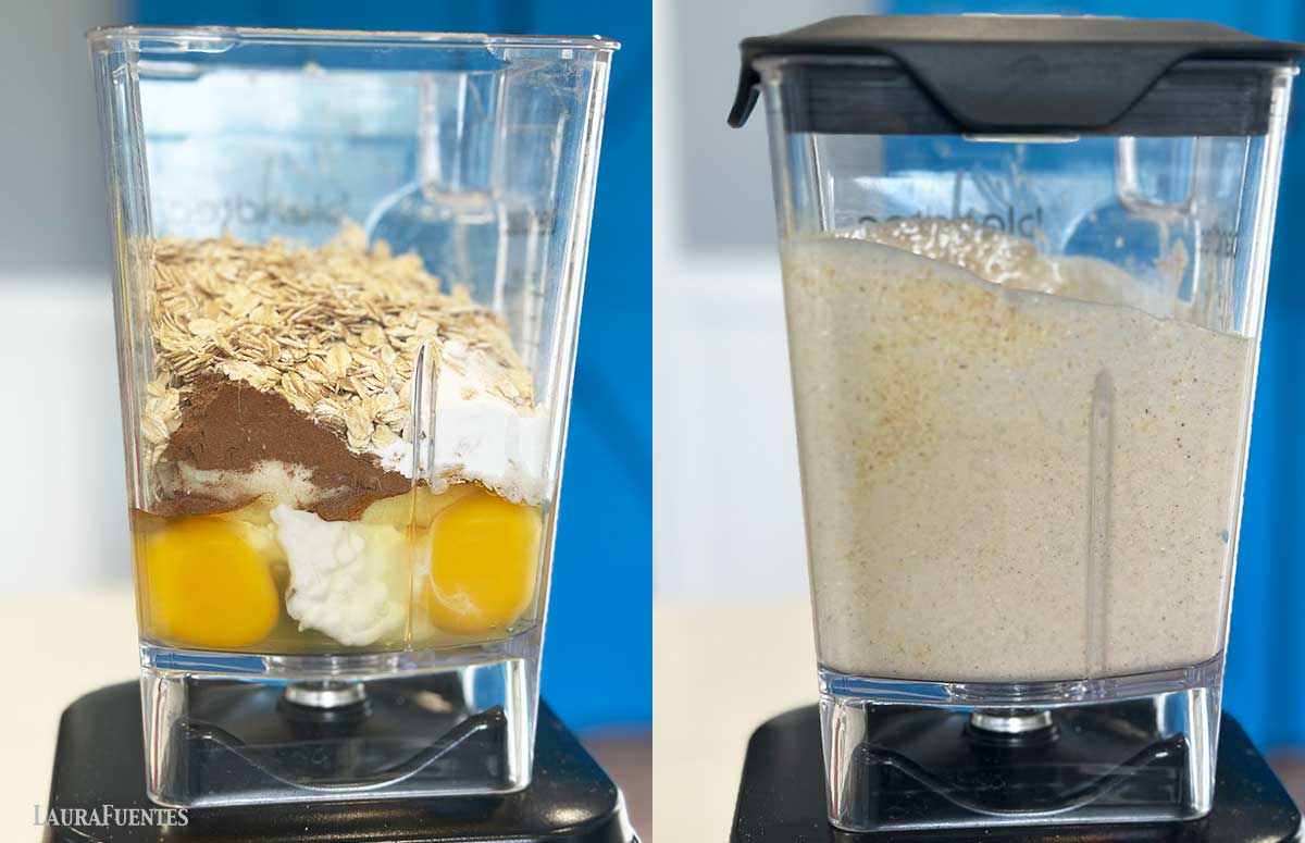 a la izquierda, una batidora con ingredientes para hacer tortitas; a la derecha, los ingredientes ya mezclados